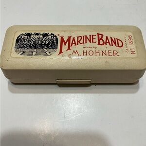 M Hohner Marine Band Harmonica No 1896 A440 Key of G with Case Made in Germany